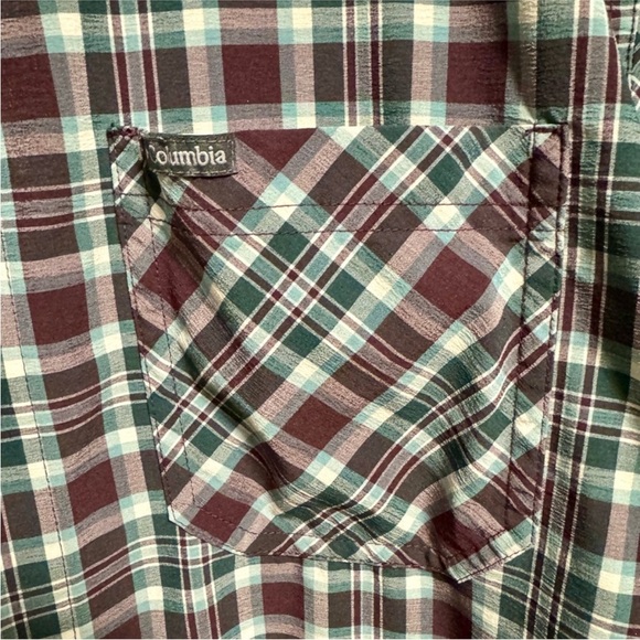 2 Columbia Men’s Casual Shirts🎈 - Picture 3 of 10